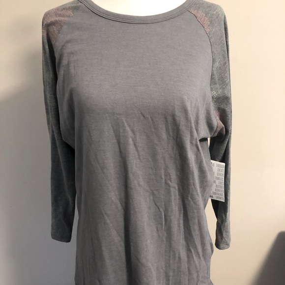 Top - Picture 1 of 2